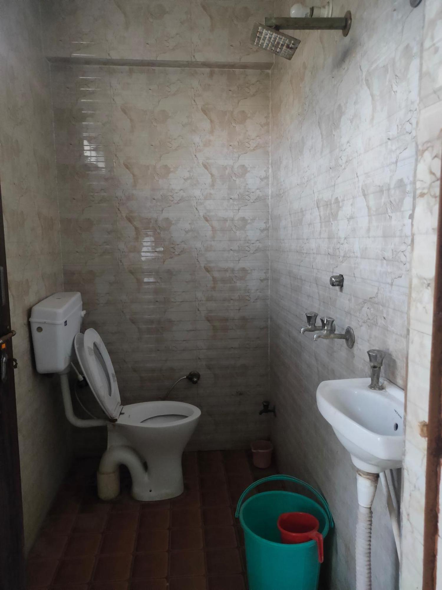 Sgh Guest House Mathura Bagian luar foto